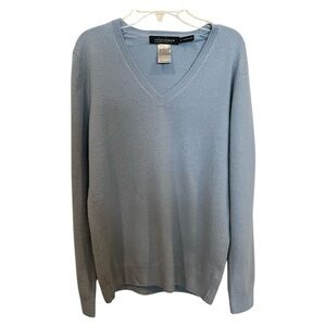 Irelandseye virgin wool made in Ireland light blue v neck sweater size medium